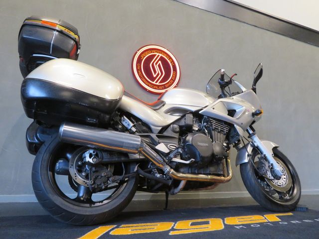 triumph - sprint-st-955