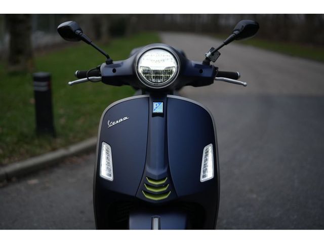 vespa - gts-300