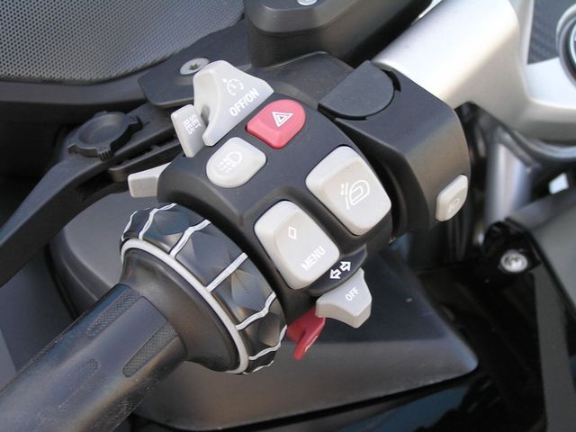 bmw - r-1200-rt
