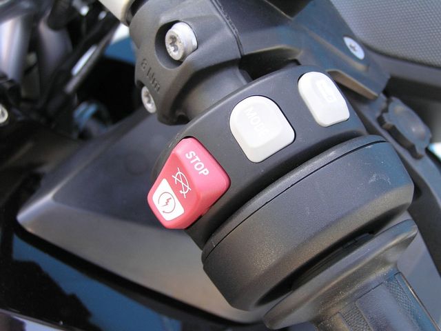 bmw - r-1200-rt