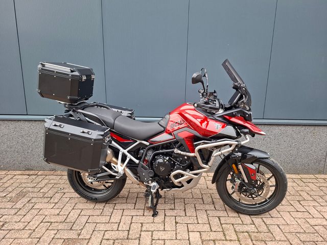 triumph - tiger-900-gt-pro