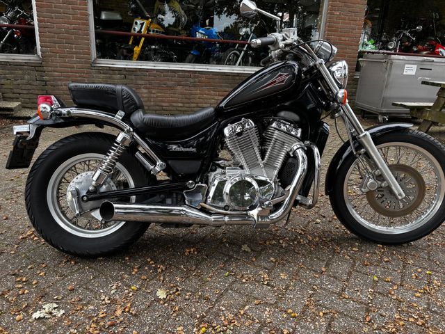 suzuki - vs-400-intruder