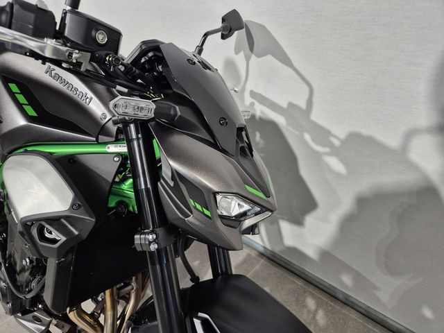 kawasaki - z900