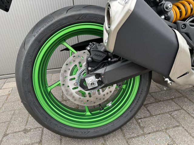 kawasaki - z900-se