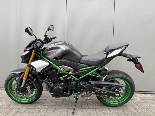 kawasaki - z900-se