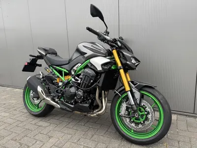 KAWASAKI Z900 SE – foto 2
