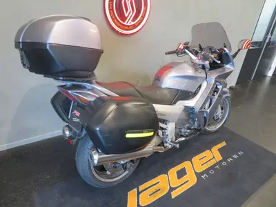 YAMAHA FJR 1300 – foto 3