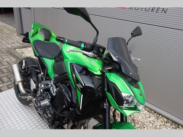 kawasaki - z900
