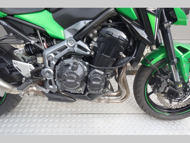 kawasaki - z900