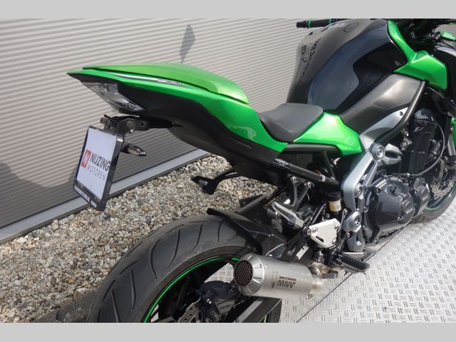 kawasaki - z900