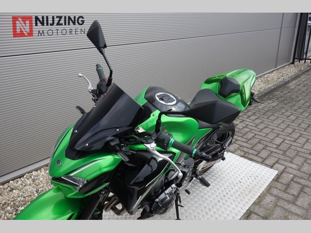 kawasaki - z900