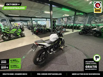 KAWASAKI Z650 – foto 3
