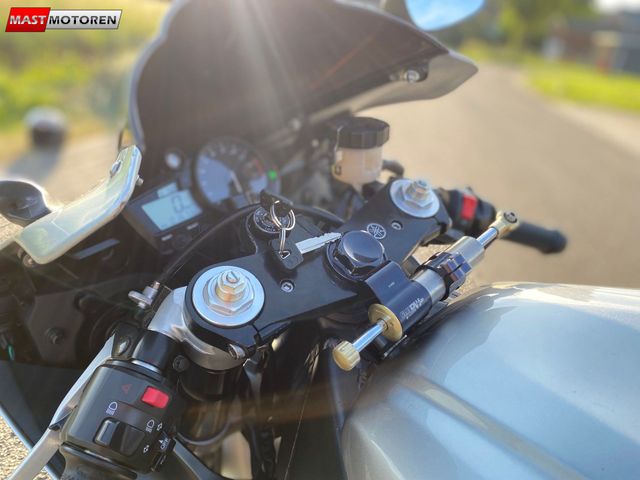 yamaha - yzf-r1