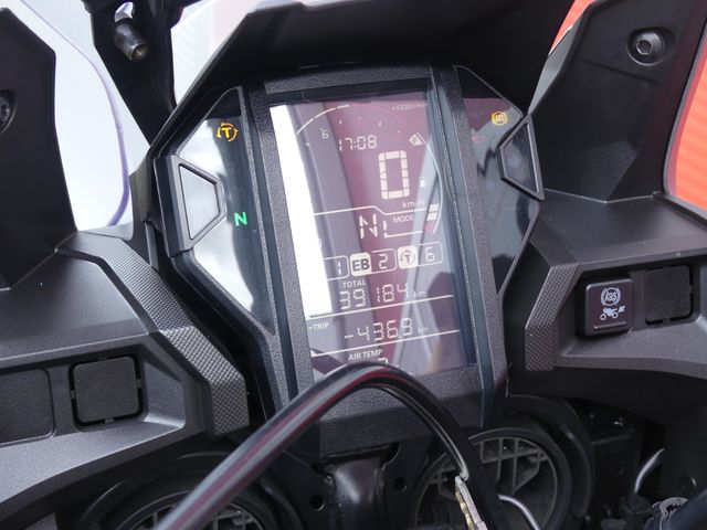 honda - crf-1000-l-africa-twin-adventure-sports