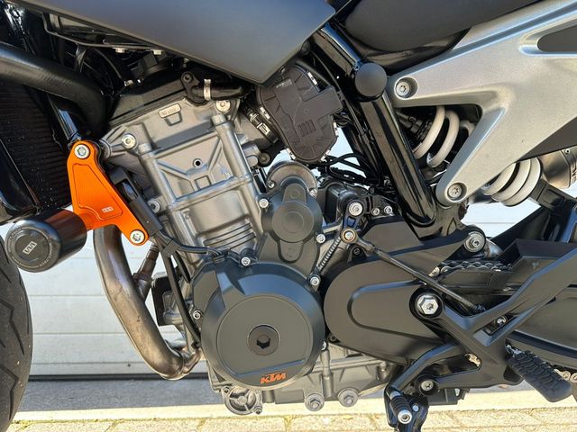 ktm - 790-duke