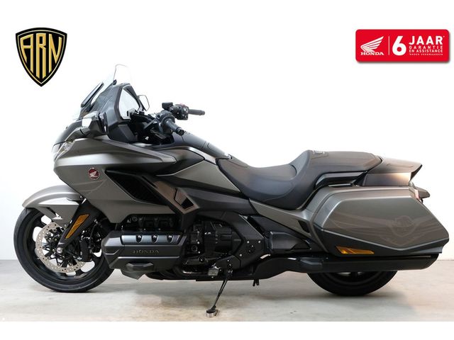 honda - gl-1800-goldwing-bagger-dct
