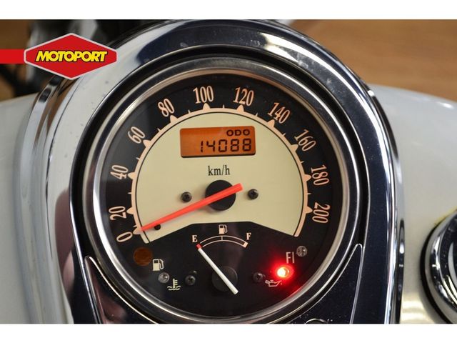 kawasaki - vn-900-classic