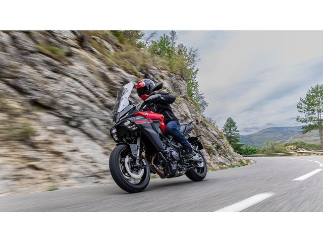 yamaha - tracer-9