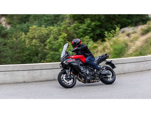 yamaha - tracer-9