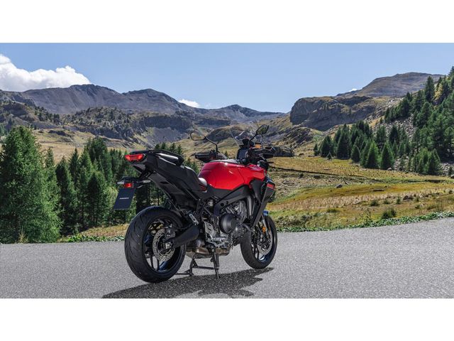 yamaha - tracer-9