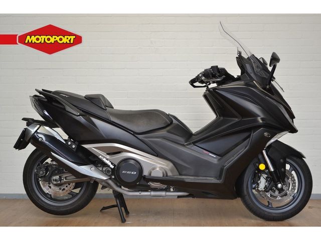 kymco - ak-550