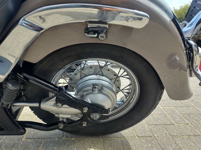 yamaha - xvs-650-a-dragstar-classic