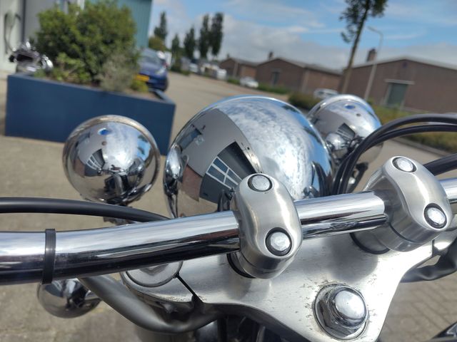 yamaha - xvs-650-a-dragstar-classic