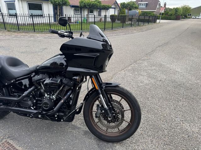 harley-davidson - low-rider-st