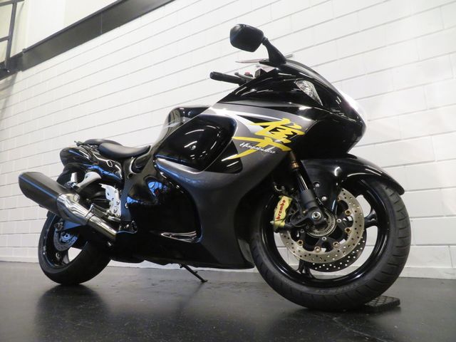 suzuki - gsx-r-1300-hayabusa