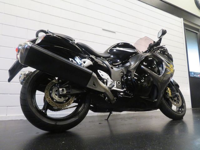 suzuki - gsx-r-1300-hayabusa