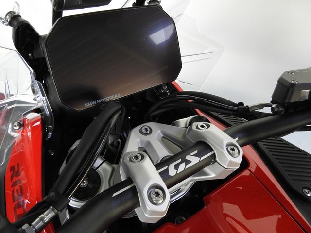 bmw - r-1300-gs-adventure