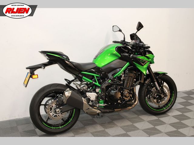 kawasaki - z900