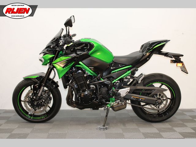 kawasaki - z900