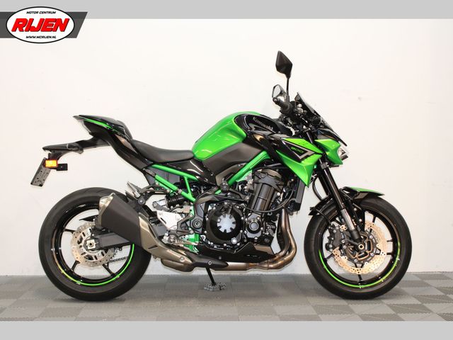 kawasaki - z900