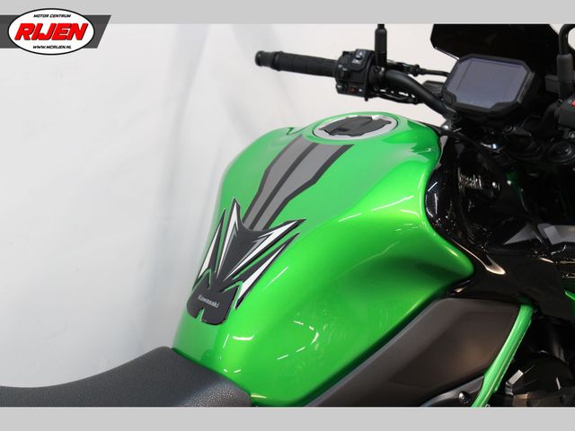 kawasaki - z900