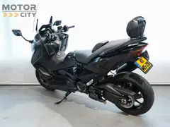 Yamaha T-MAX 560 Tech MAX 2023 occasion – foto 5 van 16
