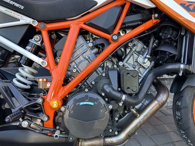ktm - 1290-super-duke-r-se