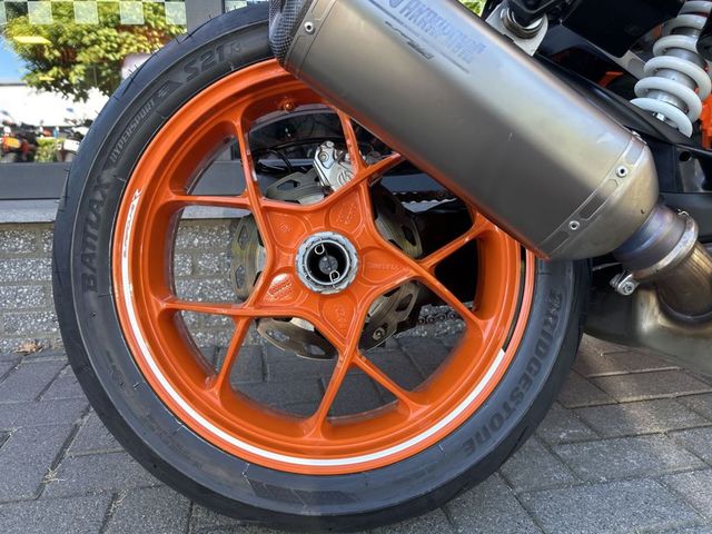 ktm - 1290-super-duke-r-se