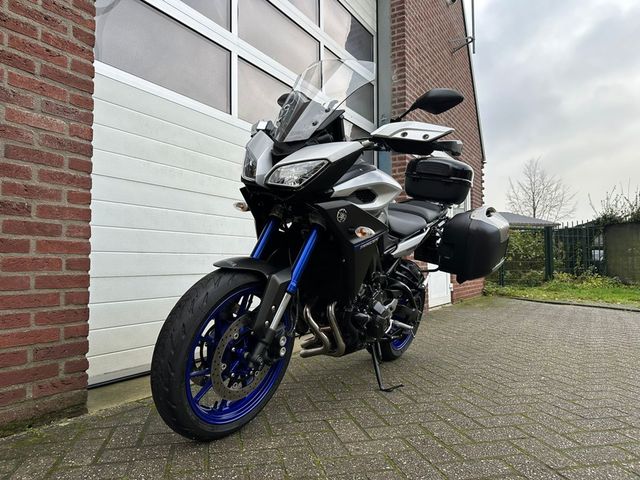 yamaha - tracer-900-abs