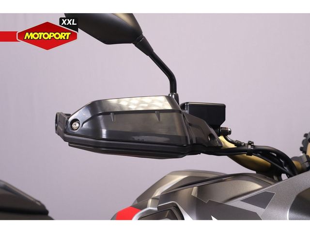 honda - crf-1100-l-africa-twin-adventure-sports