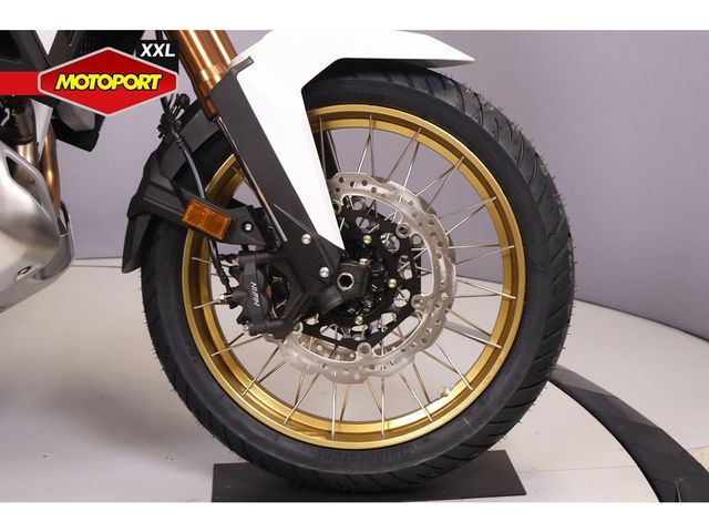 honda - crf-1100-l-africa-twin-adventure-sports