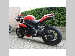 Triumph Speed Triple 1050 ABS 2011 occasion – foto 3 van 8