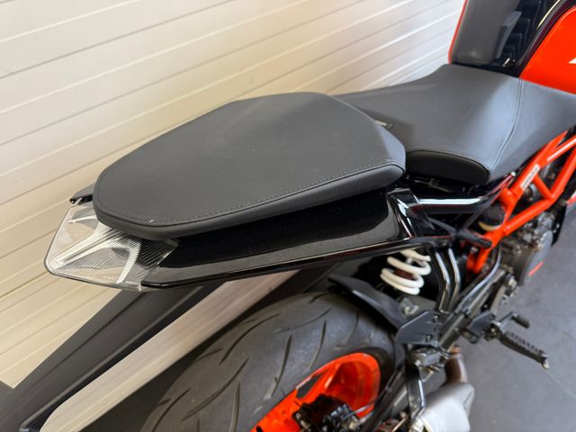 ktm - 390-duke-abs