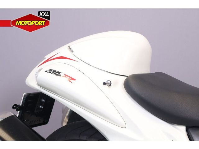 suzuki - gsx-r-1300-hayabusa