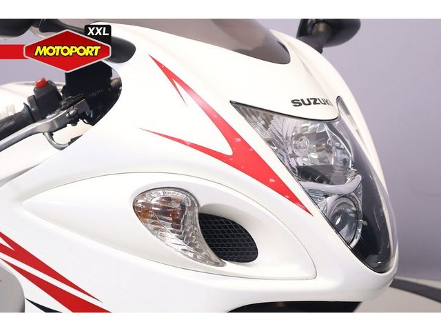 suzuki - gsx-r-1300-hayabusa