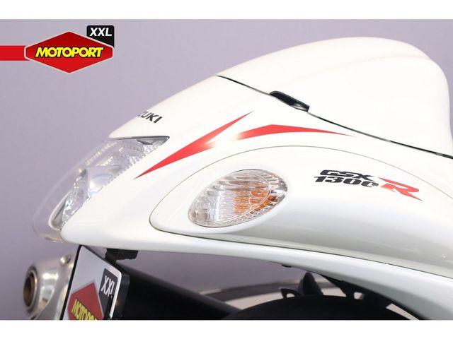 suzuki - gsx-r-1300-hayabusa