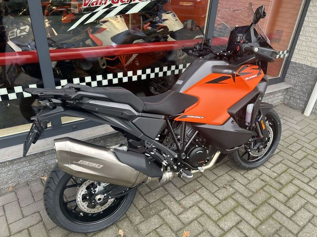 ktm - 1390-super-adventure-s