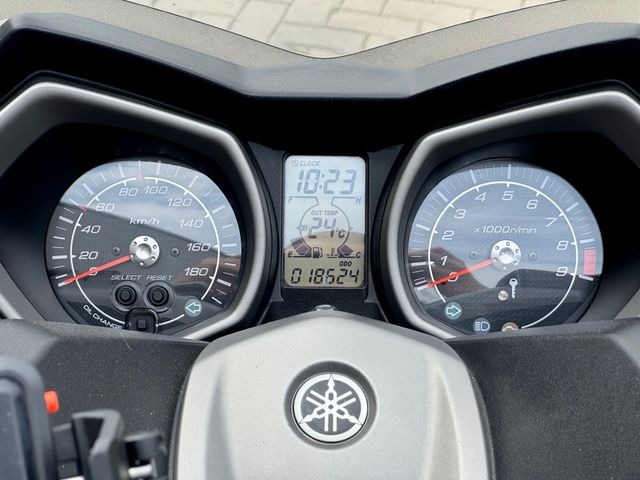 yamaha - x-max-400