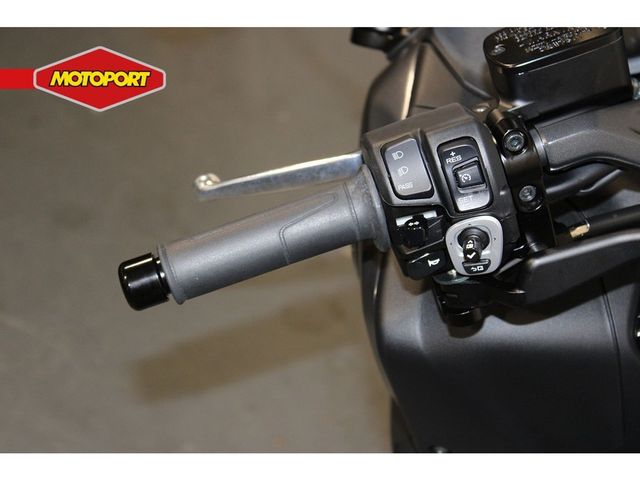 yamaha - tmax-tech-max