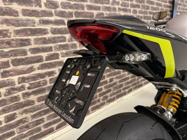 triumph - speed-triple-1200-rs